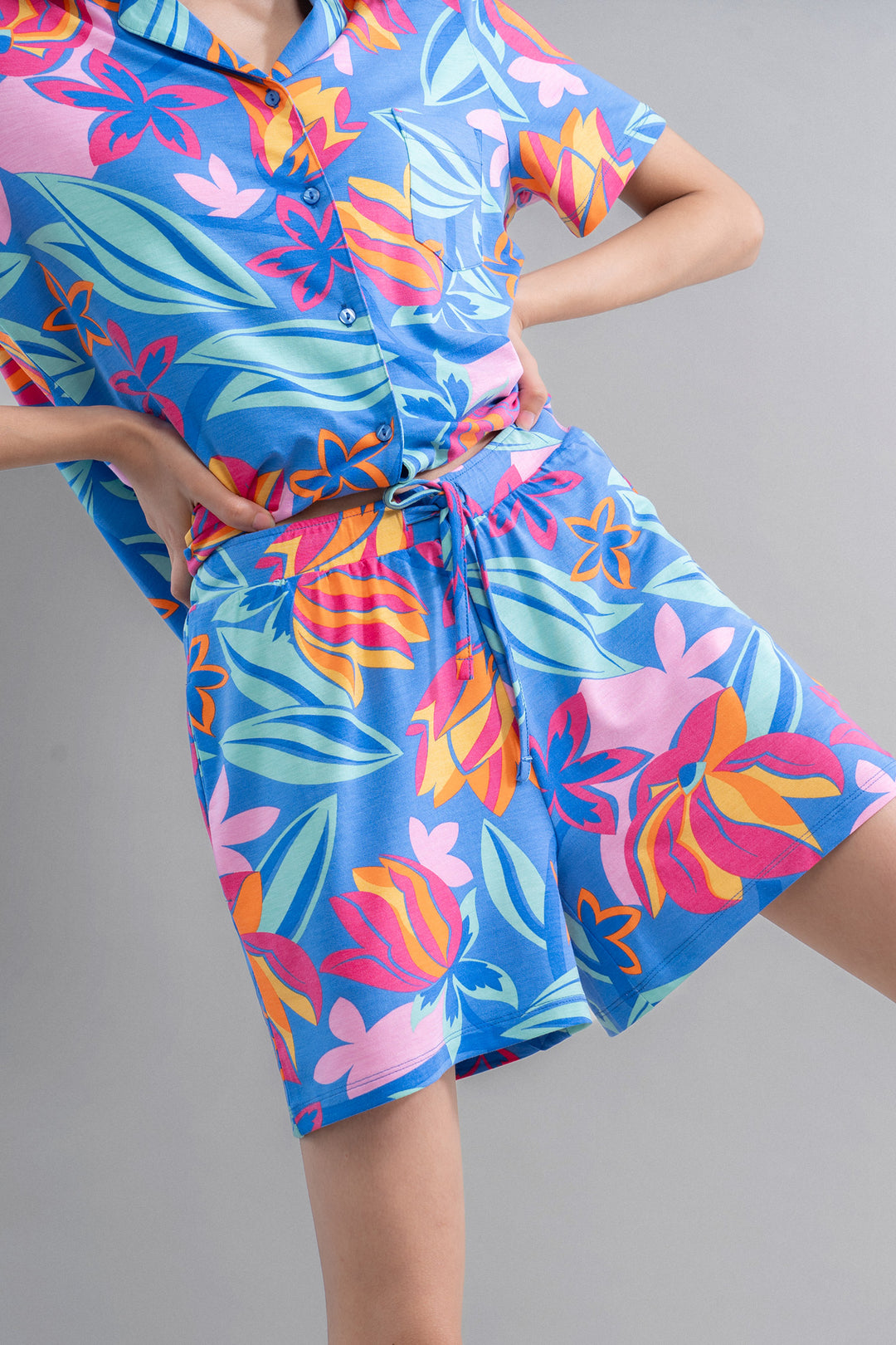 hawaii flower modal blue shorts set – NeceSera