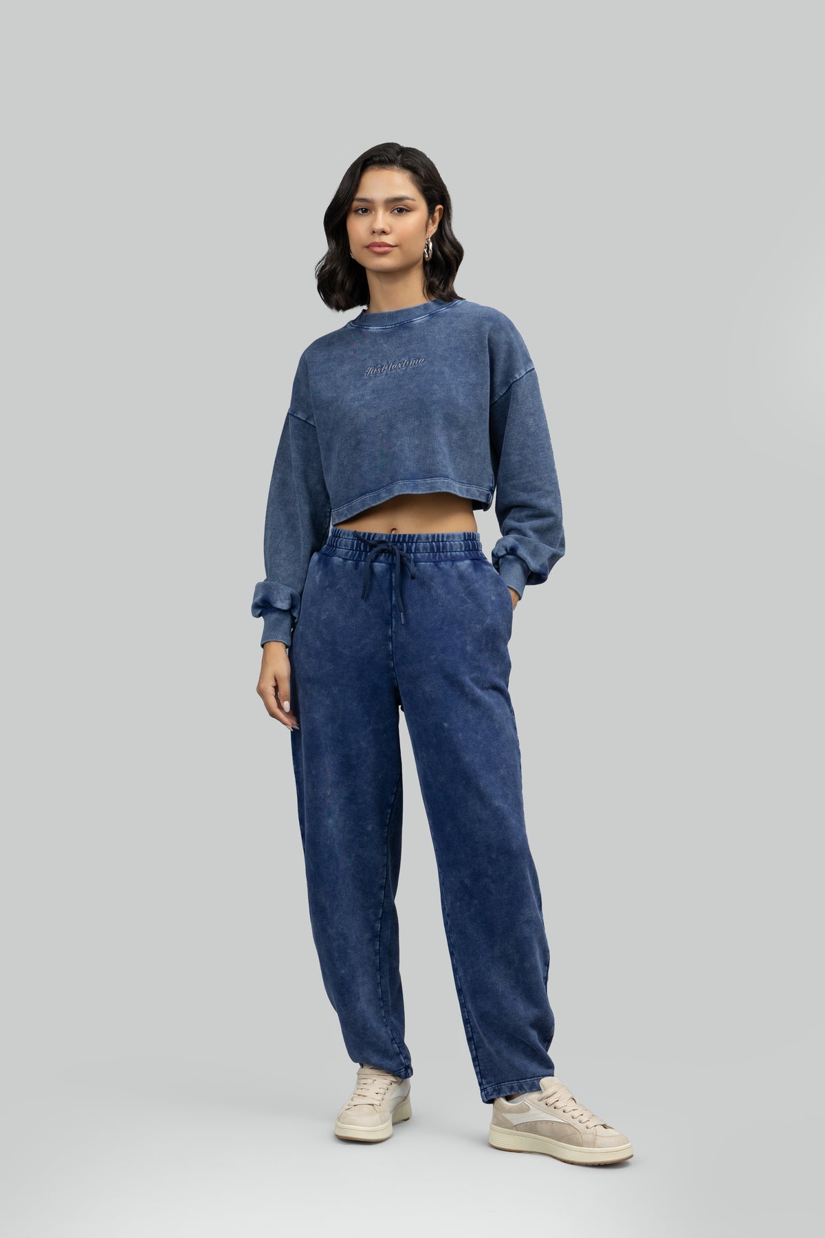 Just Text Me' Denim Wash Cropped Sweatshirt