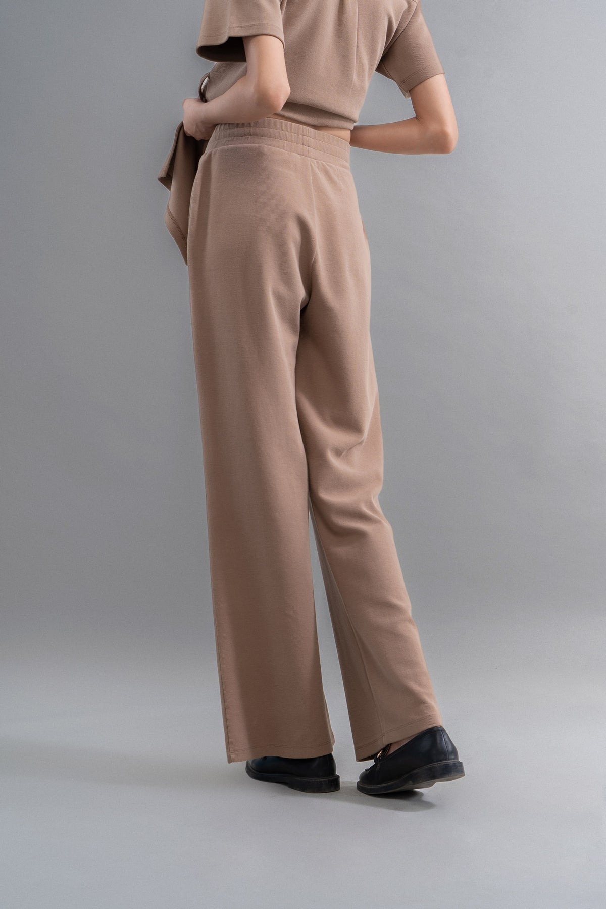 Lushknit® 2.0 Earthy Brown Straight Multitask Pants for versatile styling.