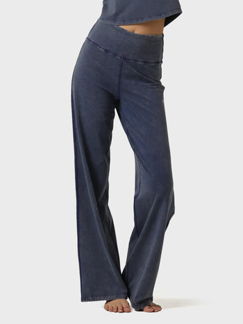 SculptCotton® Denim Blue Everyday Straight Pant
