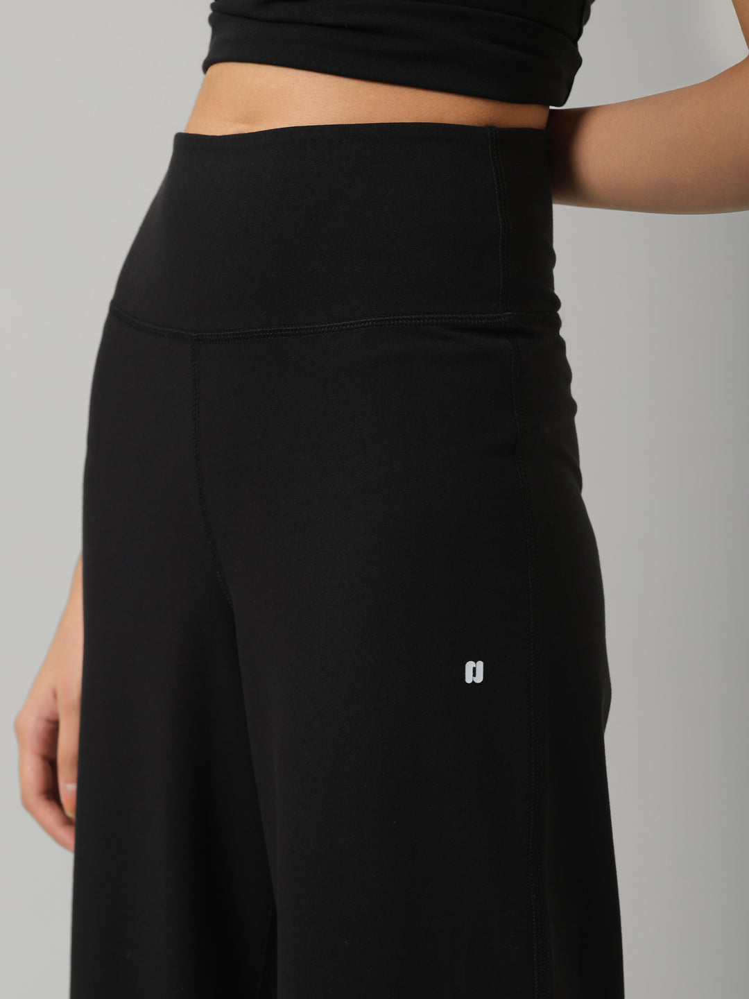 SculptCotton® Black Everyday Straight Pant