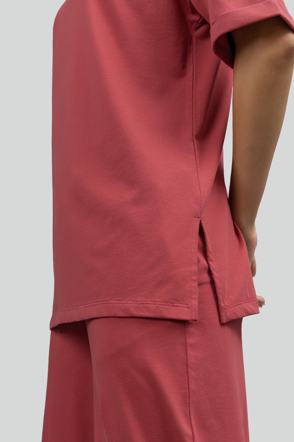 Side-Slit Lounge Ruby Long Top