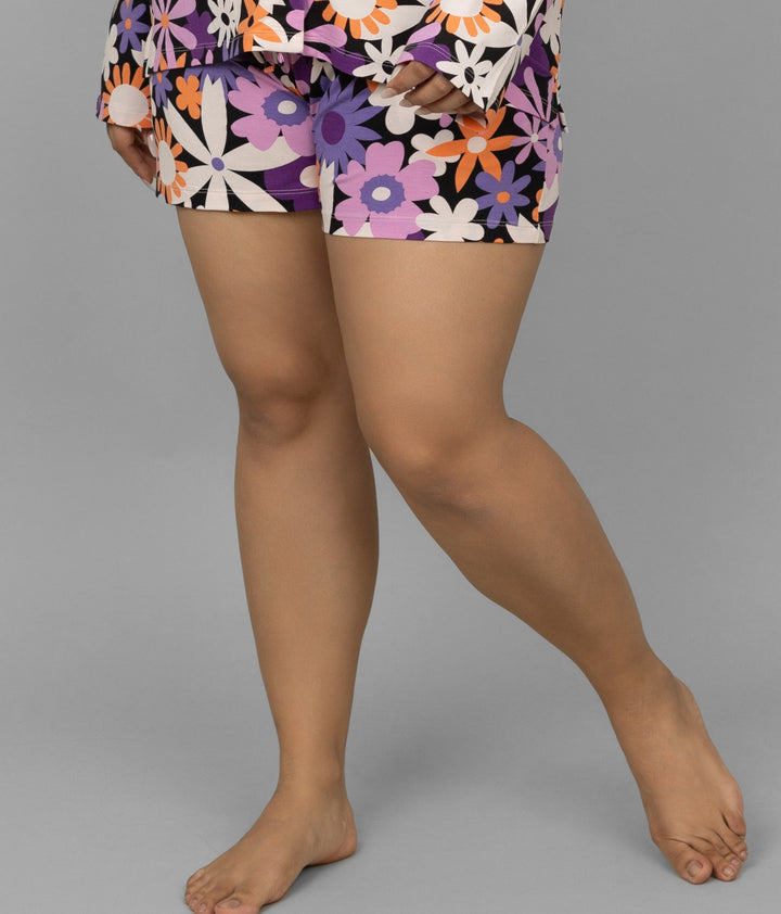 Floral shorts with vibrant patterns for summer style and comfort.