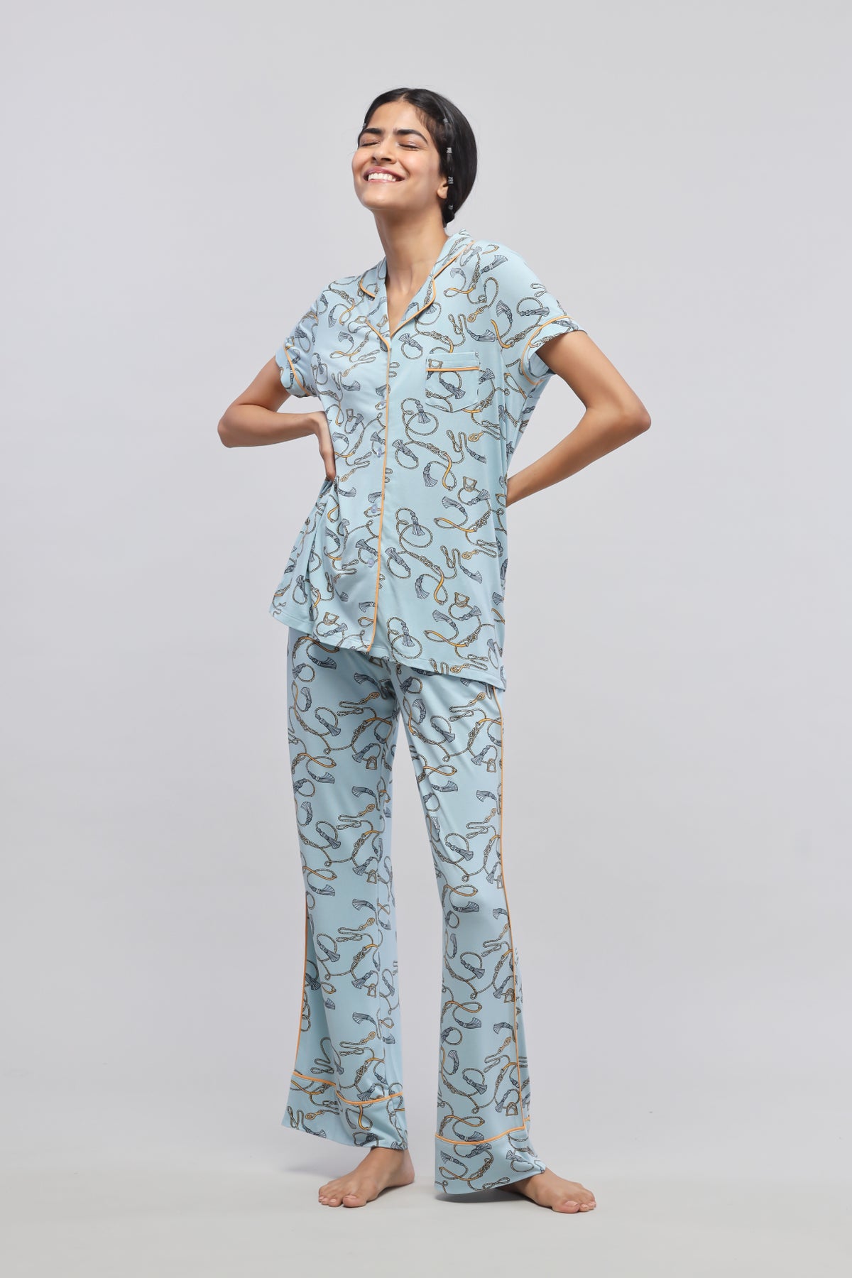 Rope printed pajamas featuring a relaxed fit and stylish design.