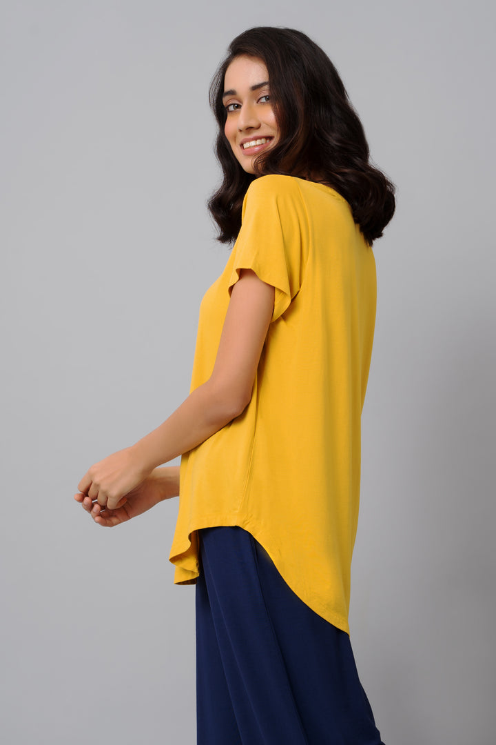 Indigo Straight Lounge Set with yellow top and navy pants.