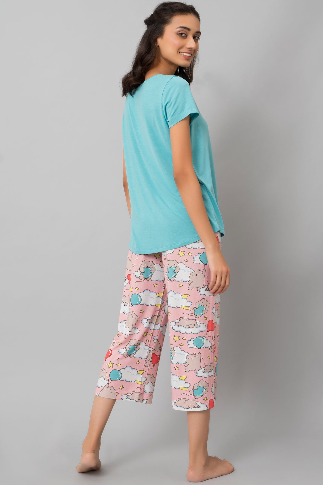 Hibernation Mode Capri Set