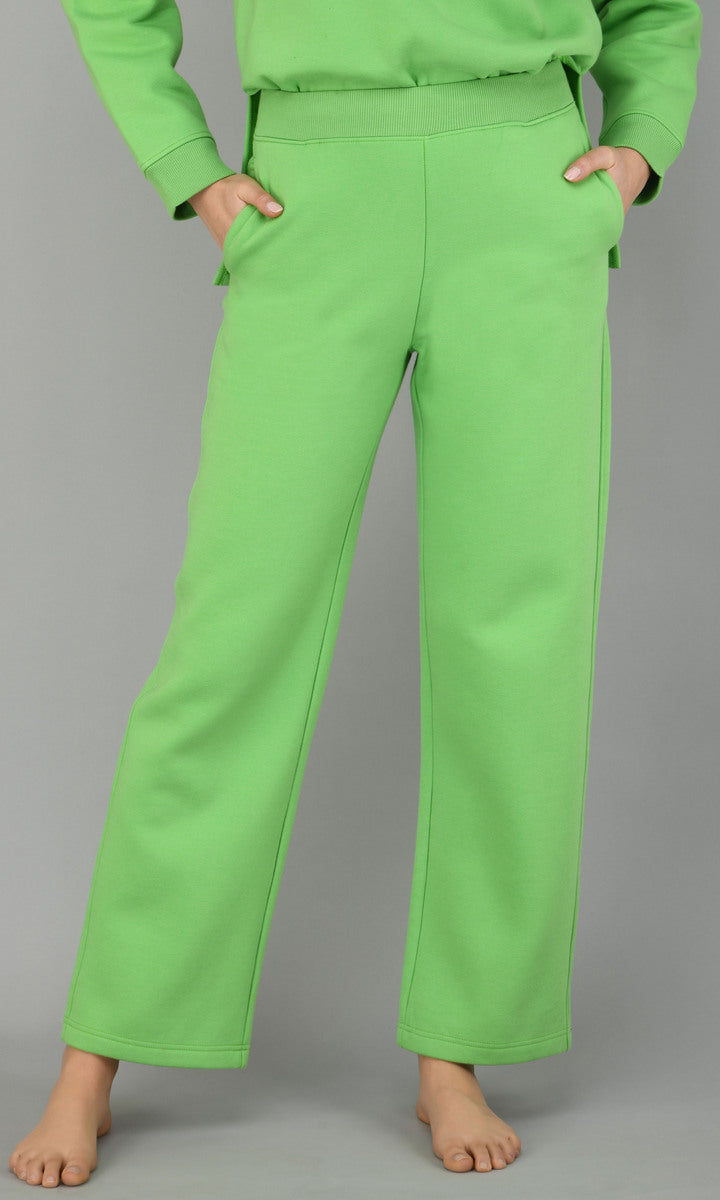 Glam Green Fleece Long Pullover Set featuring cozy wide-leg pants.