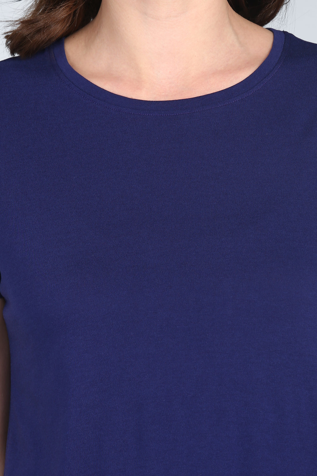 Close-up of the Blue Tiger Capri Set in vibrant blue.