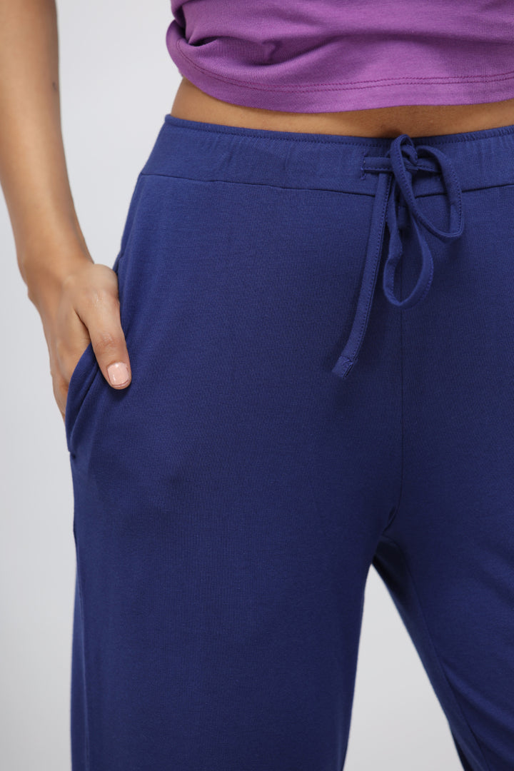 Close-up of Functional Blue Supima® Straight Lounge Pant with pockets.